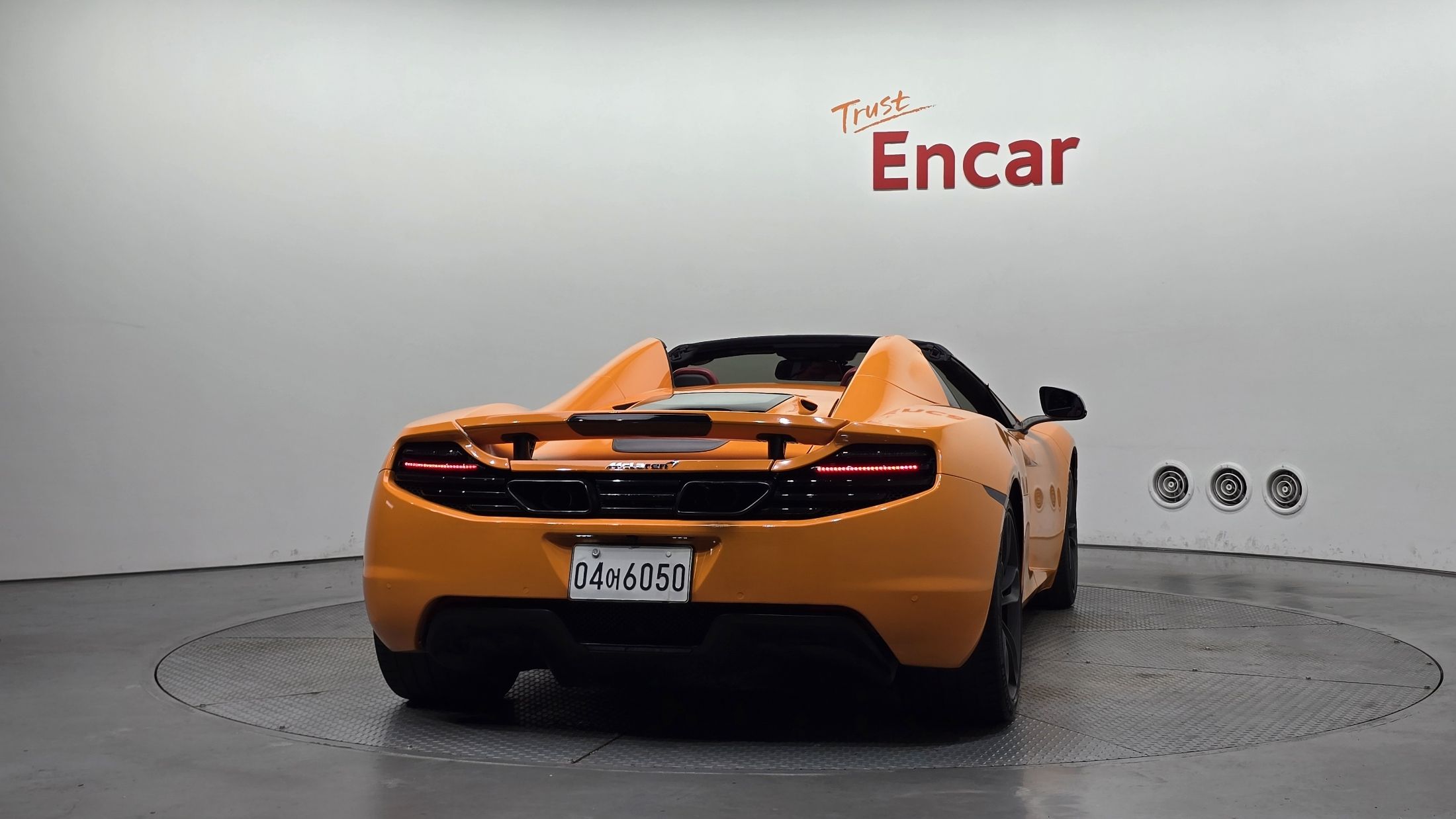 MCLAREN MP4-12C 2013
