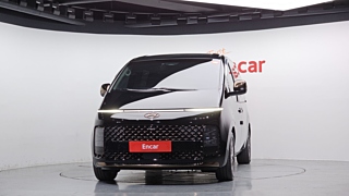 HYUNDAI STARIA 2023
