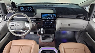 HYUNDAI STARIA 2023