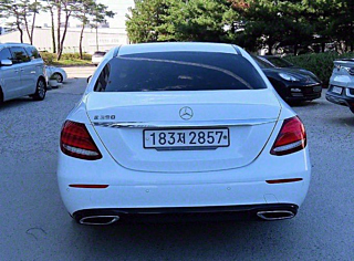 MERCEDES BENZ E-CLASS W213 2020