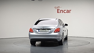 MERCEDES BENZ C-CLASS W205  C200 d 2018