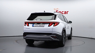 HYUNDAI TUCSON NX4 2024