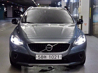 VOLVO V40 CROSS COUNTRY  D3 2018
