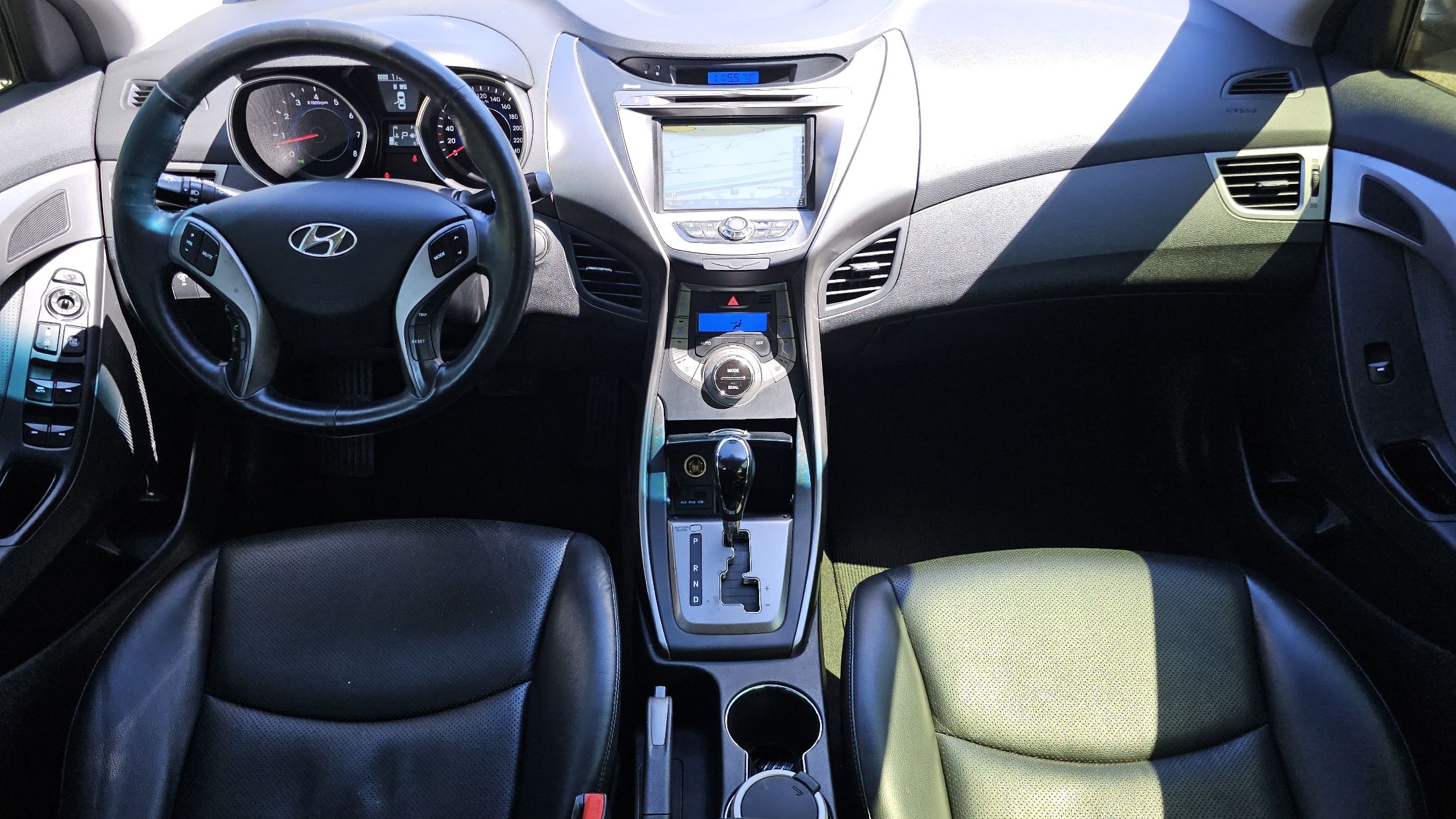 HYUNDAI AVANTE MD 2013