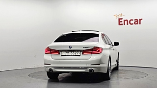 BMW 5-SERIES G30 2018