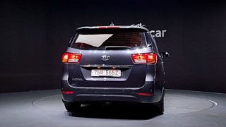 KIA CARNIVAL 2016