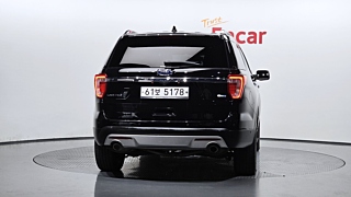 FORD EXPLORER 2017