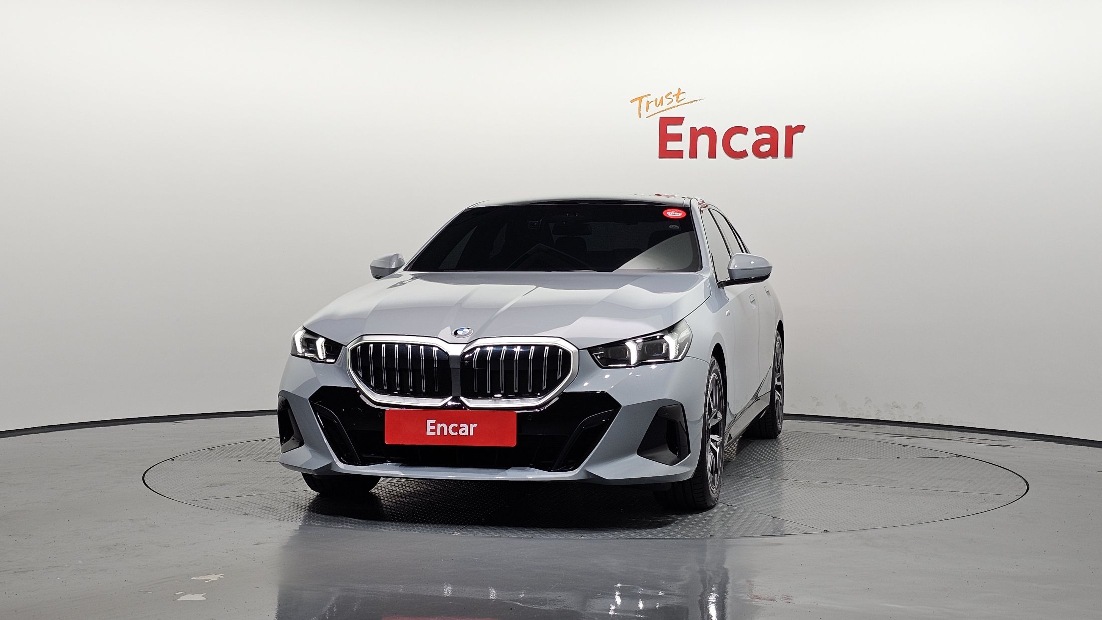BMW 5-SERIES G60 2024