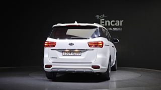 KIA CARNIVAL 2018