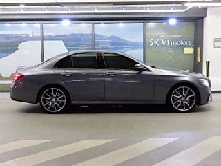 MERCEDES BENZ E-CLASS W213 2017