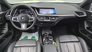 BMW 1-SERIES F40 2022