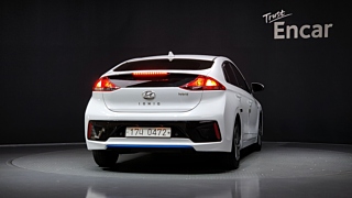 HYUNDAI IONIQ HYBRID 2016