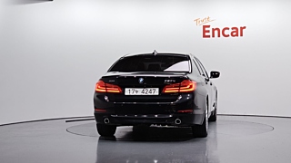 BMW 5-SERIES G30 2018