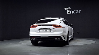 KIA STINGER 2019