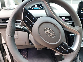 HYUNDAI STARIA 2025
