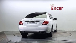 MERCEDES BENZ E-CLASS W213 2019