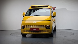 HYUNDAI STARIA 2024