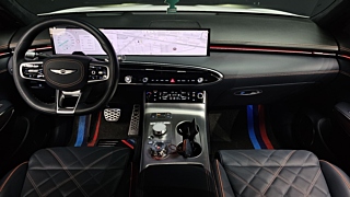 GENESIS GV70 2024