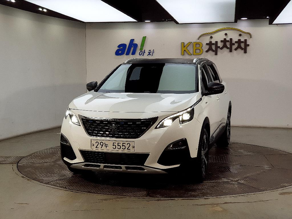 PEUGEOT 5008 2017