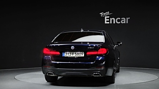 BMW 5-SERIES G30 2022