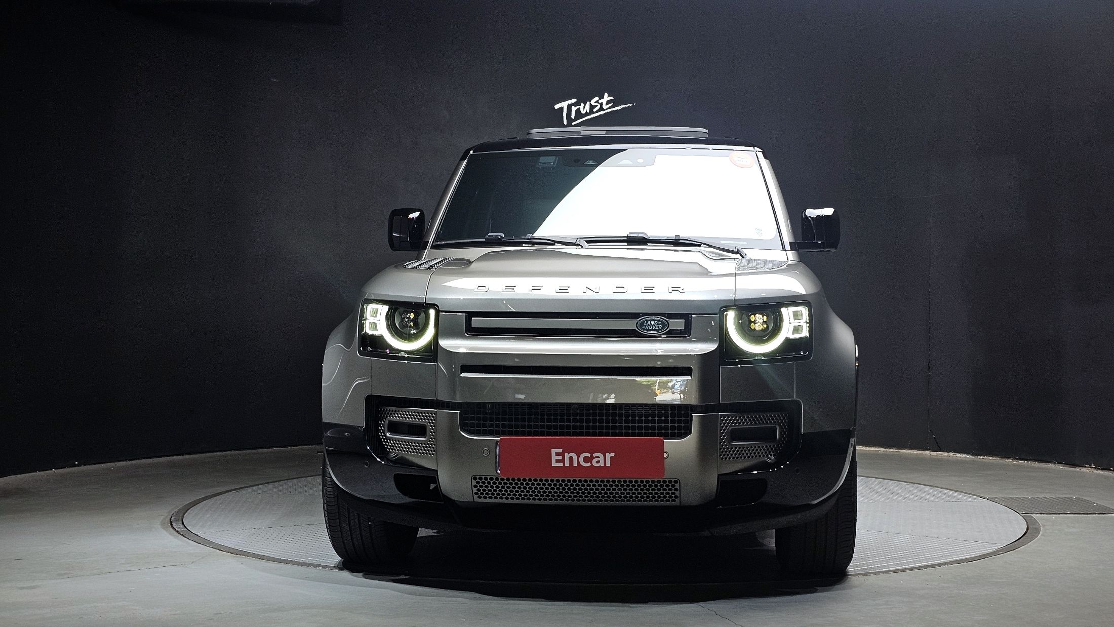 LAND ROVER DEFENDER L663 2024
