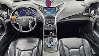 HYUNDAI GRANDEUR HG 2017