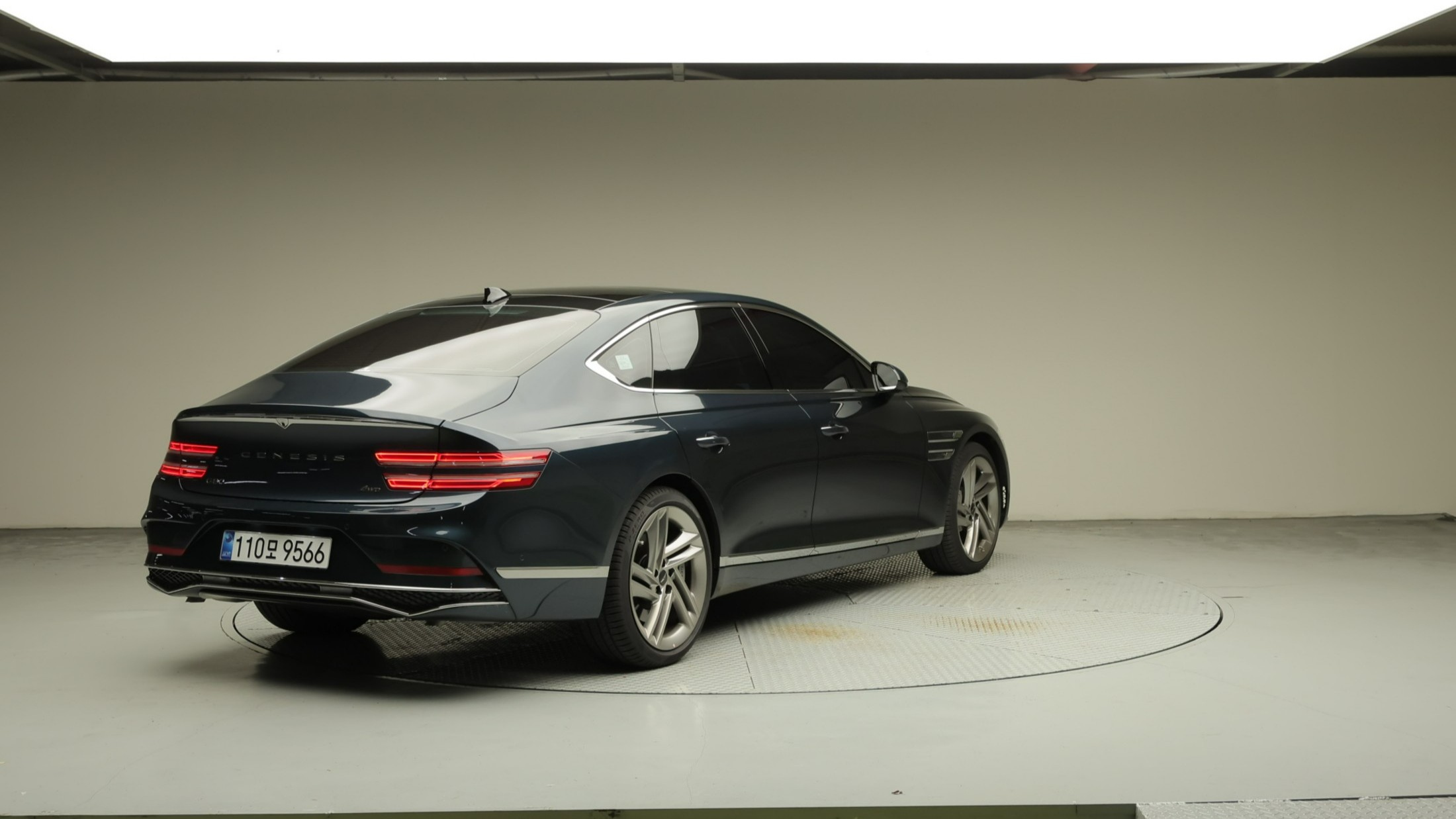 GENESIS G80 RG3 2025