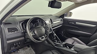 SAMSUNG QM6 2023