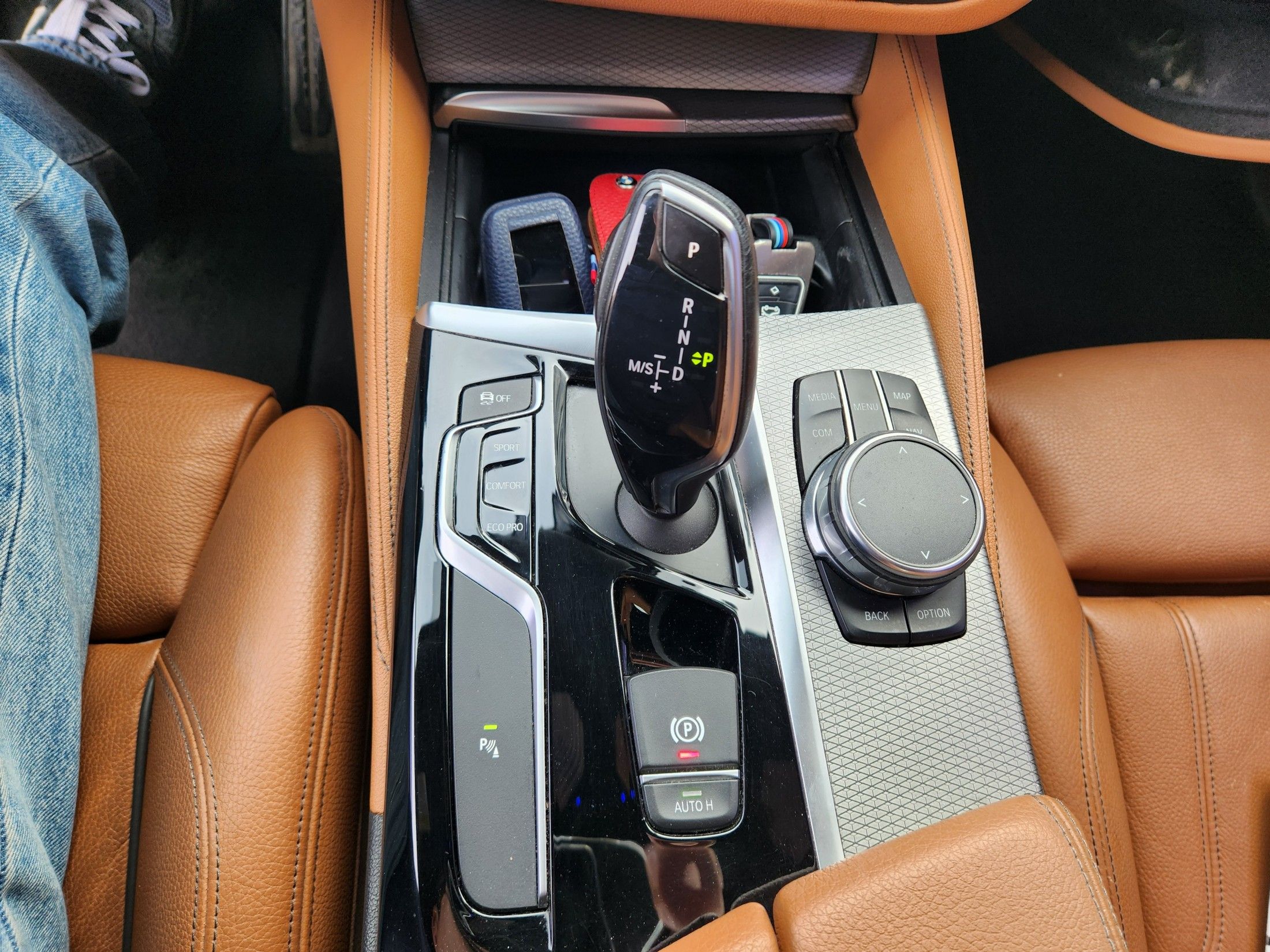 BMW 5-SERIES G30 2018