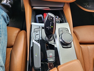 BMW 5-SERIES G30 2018