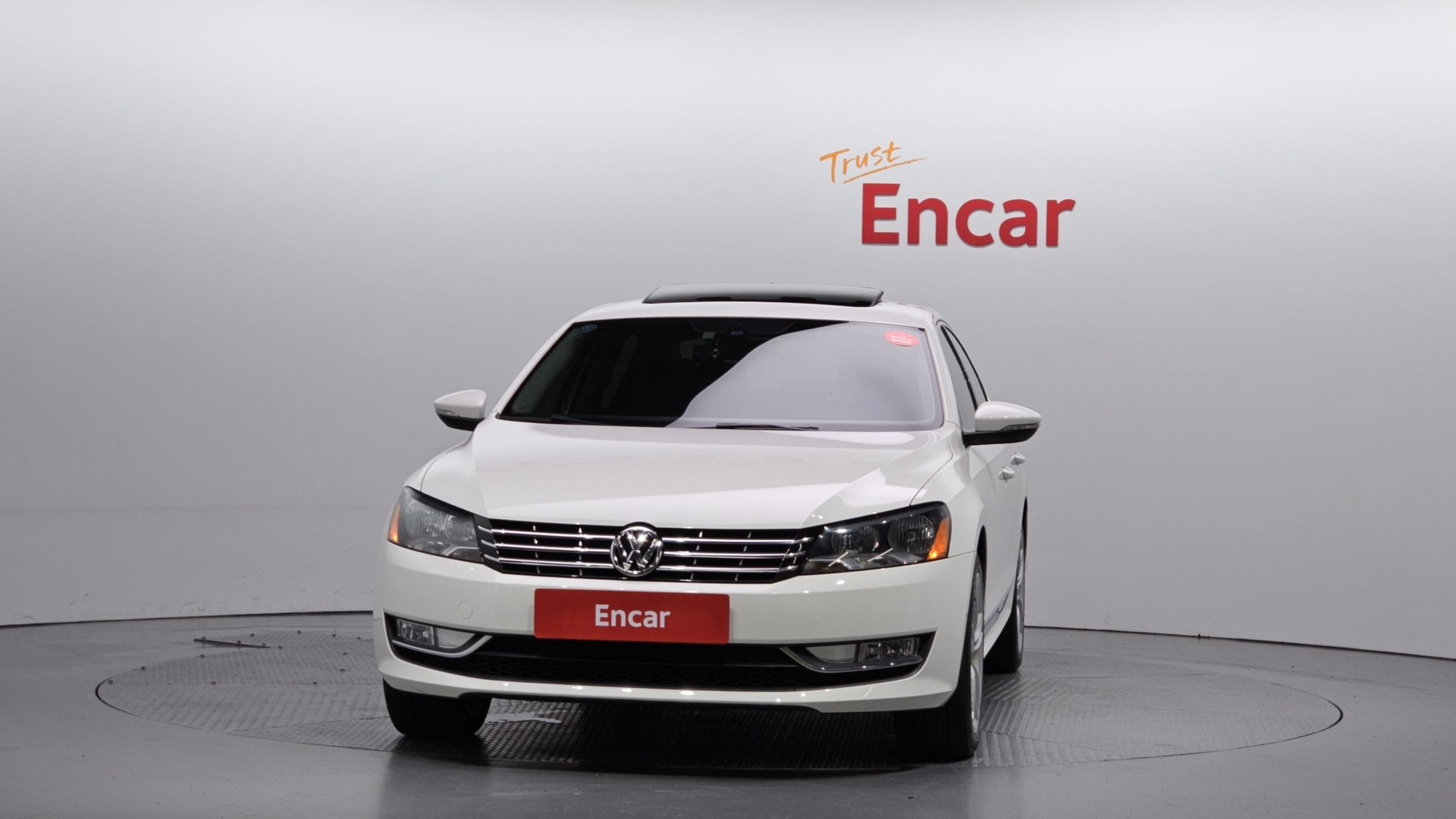 VOLKSWAGEN PASSAT 2014
