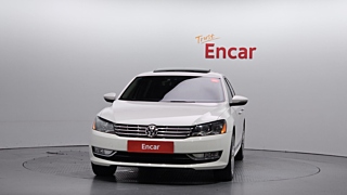 VOLKSWAGEN PASSAT 2014