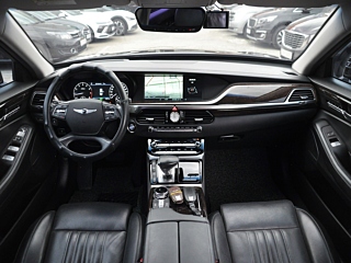 GENESIS EQ900 2018