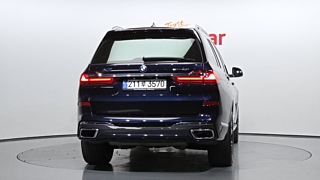 BMW X7 G07 2022