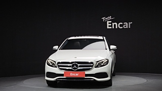 MERCEDES BENZ E-CLASS W213 2020