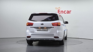 KIA CARNIVAL 2019