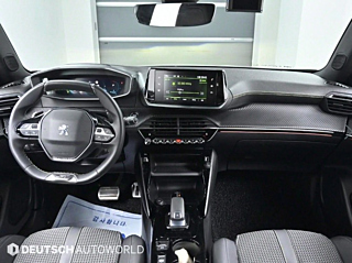 PEUGEOT 2008 2022