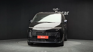 HYUNDAI STARIA 2025