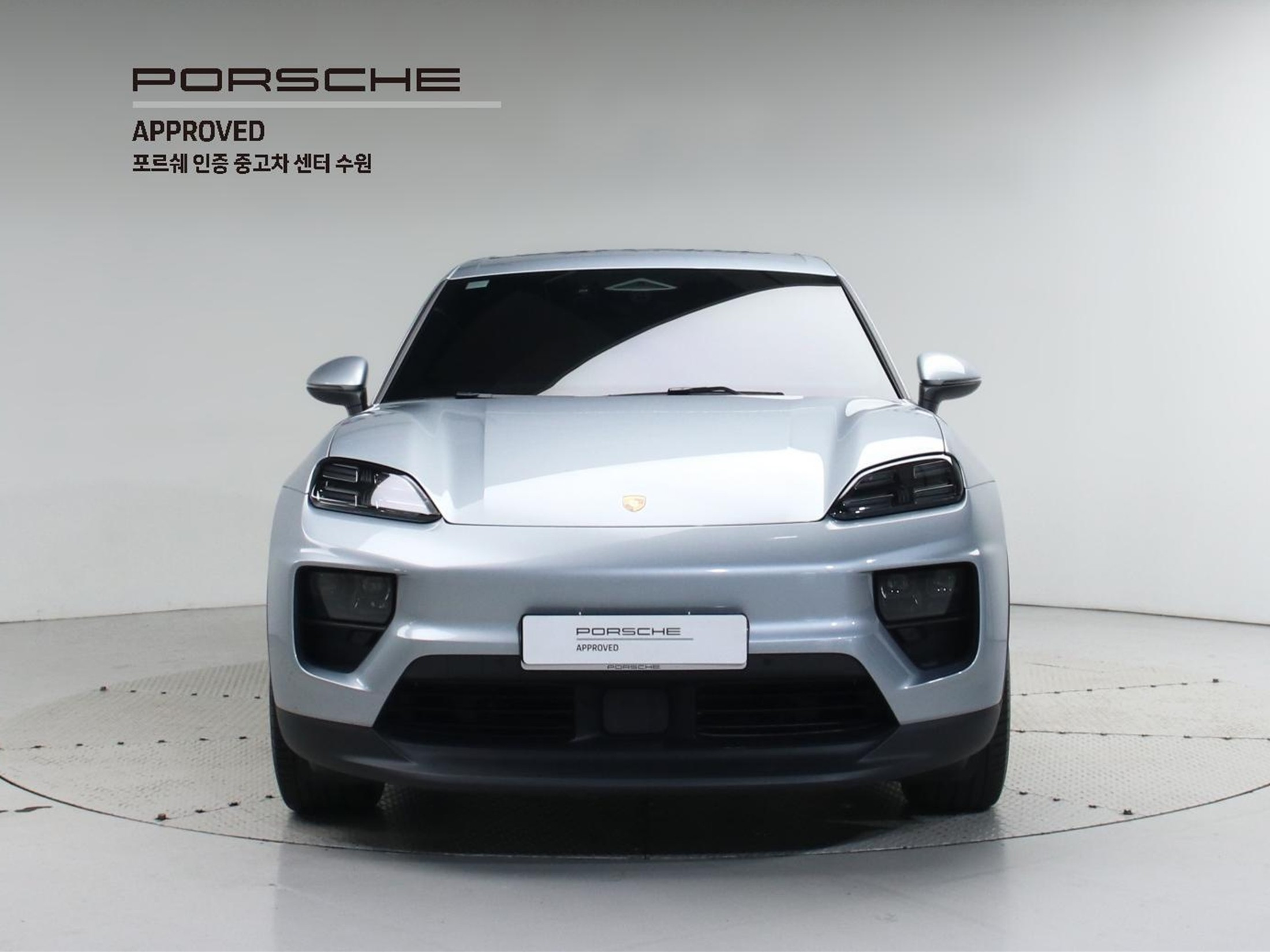 PORSCHE MACAN EV 2025
