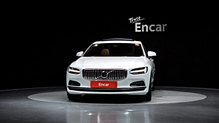 VOLVO S90 2023