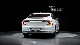 VOLVO S90 2023