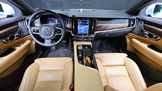 VOLVO S90 2023