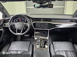 AUDI A7 4K 2020