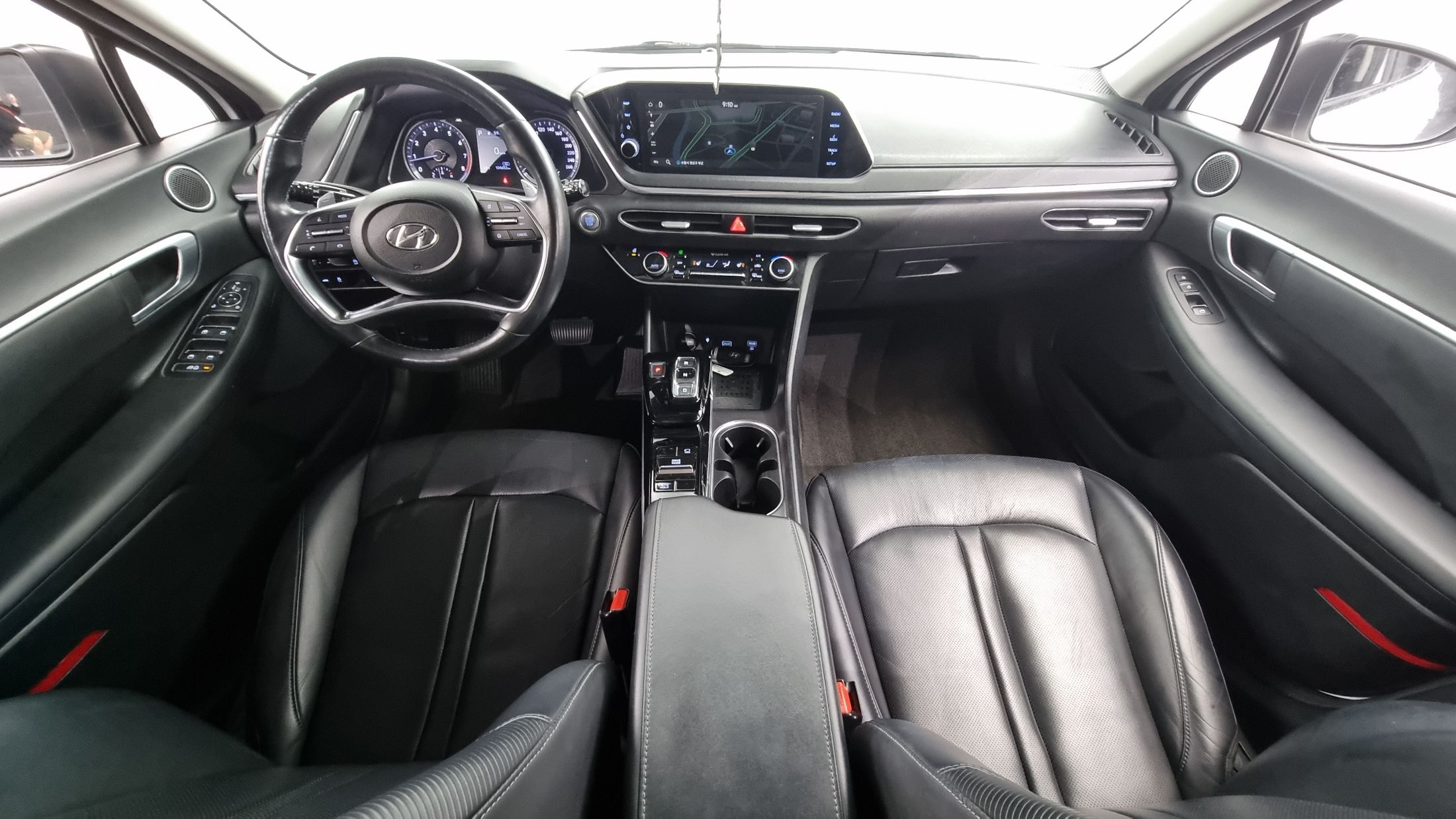 HYUNDAI SONATA DN8 2019