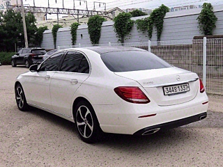 MERCEDES BENZ E-CLASS W213 2020
