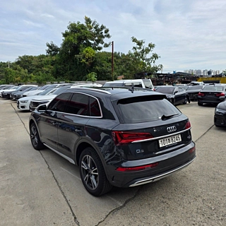 AUDI Q5 FY 2022