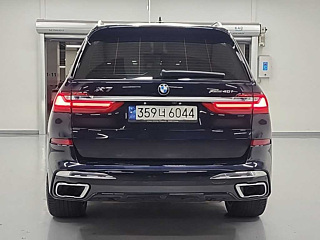 BMW X7 G07 2020