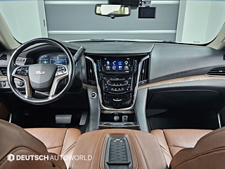 CADILLAC ESCALADE 2017