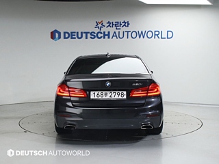 BMW 5-SERIES G30 2020