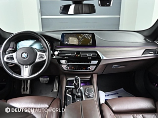 BMW 5-SERIES G30 2020